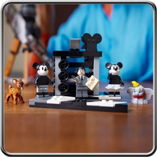 Lego Disney Walt Disney Hatırası Kamera 43230 Yapım Seti (811 Parça)
