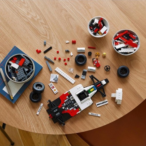 Lego Icons McLaren MP4/4 ve Ayrton Senna 10330 (693 Parça)