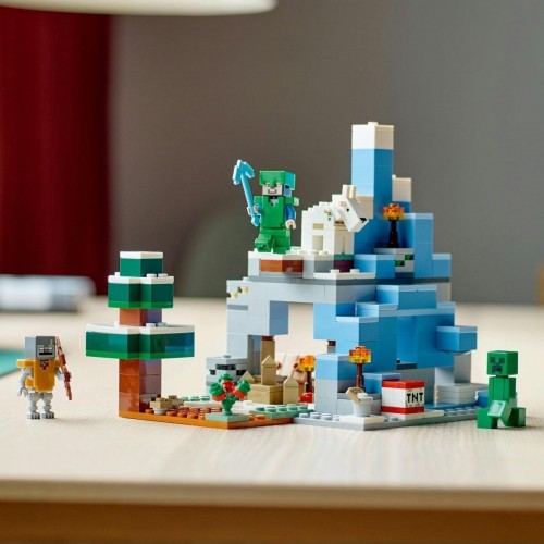 Lego Minecraft Donmuş Tepeler 21243 (304 Parça)