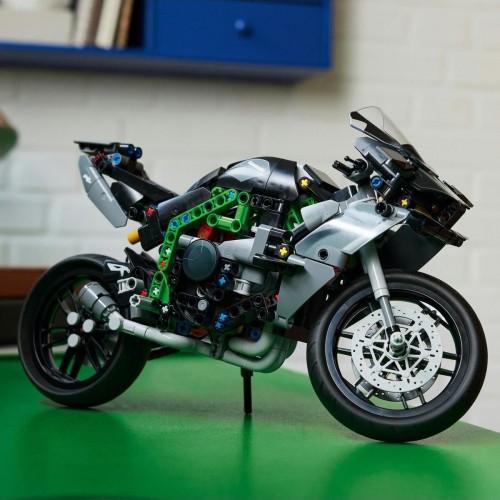 Lego Technic Kawasaki Ninja H2R Motosiklet 42170 (643 Parça)