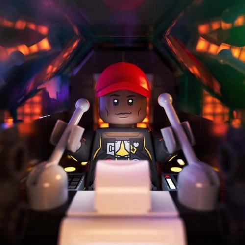 Lego Icons Pharrell Williams ile Over the Moon 10391 (966 Parça) Lego Icons Pharrell Williams ile Over the Moon 10391 (966 Parça)
