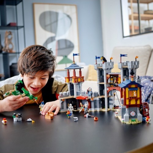 Lego Creator Ortaçağ Kalesi 31120 (1426 Parça) Lego Creator Ortaçağ Kalesi 31120 (1426 Parça)