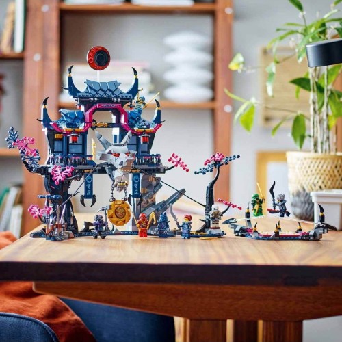Lego Ninjago Kurt Maskesi Gölge Dövüş Okulu 71813 (1190 Parça) Lego Ninjago Kurt Maskesi Gölge Dövüş Okulu 71813 (1190 Parça)