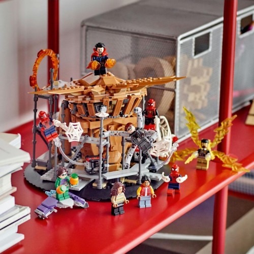 Lego Marvel Örümcek Adam Son Savaş 76261 (900 Parça)