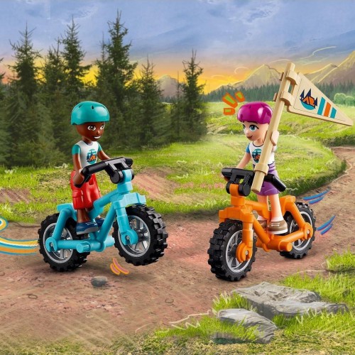 Lego Friends Macera Kampı Şirin Kulübeler 42624 (437 Parça)