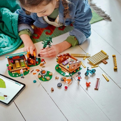 Lego Friends Macera Kampı Şirin Kulübeler 42624 (437 Parça)