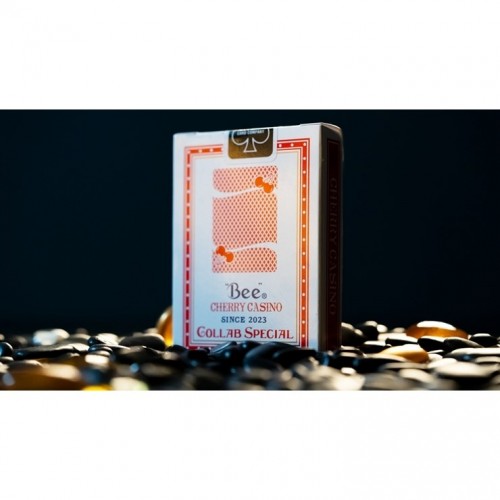 Bicycle Limited Bee X Cherry Casino Kırmızı (Red) Premium Oyun Kağıdı iskambil Kartları Destesi Bicycle Limited Bee X Cherry Casino Kırmızı (Red) Premium Oyun Kağıdı iskambil Kartları Destesi