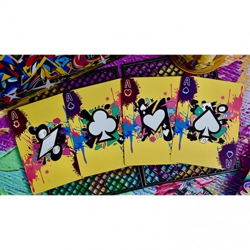 King Star Graffiti Girls Shinjuku Spray Girls V1 Premium Oyun Kağıdı iskambil Kartları Destesi King Star Graffiti Girls Shinjuku Spray Girls V1 Premium Oyun Kağıdı iskambil Kartları Destesi