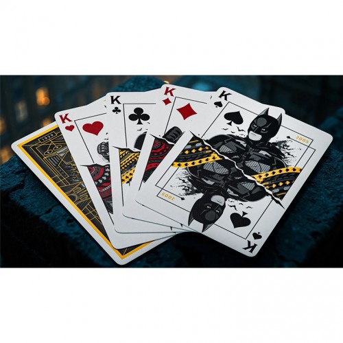 Theory11 Batman 85th Anniversary Premium Oyun Kağıdı iskambil Kartları Destesi Theory11 Batman 85th Anniversary Premium Oyun Kağıdı iskambil Kartları Destesi