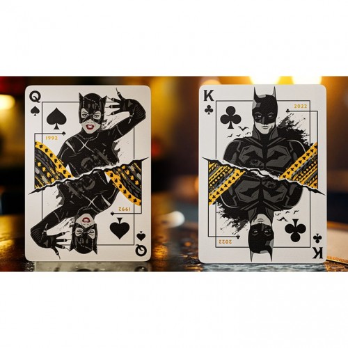 Theory11 Batman 85th Anniversary Premium Oyun Kağıdı iskambil Kartları Destesi Theory11 Batman 85th Anniversary Premium Oyun Kağıdı iskambil Kartları Destesi
