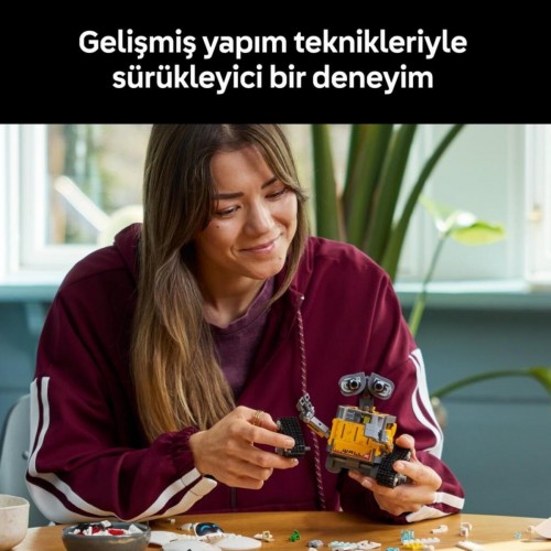 Lego Disney Pixar Wall-E ve Eve Yapım Seti Lego 43279 (811 Parça)