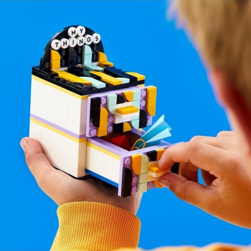 Lego DOTS Yaratıcı Tasarımcı Kutusu 41938 Yapım Seti (779 Parça) Lego DOTS Yaratıcı Tasarımcı Kutusu 41938 Yapım Seti (779 Parça)