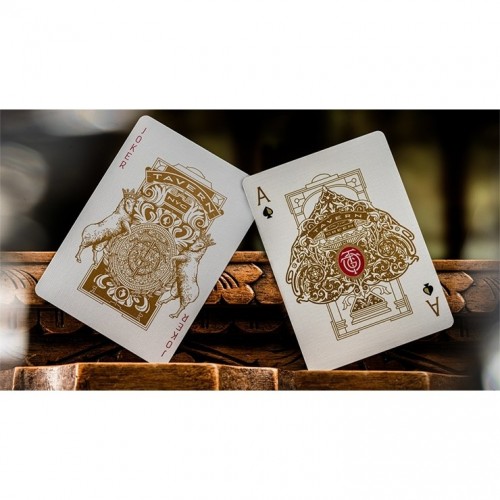 Theory11 Tavern on the Green Red Edition Premium Oyun Kartları iskambil Kağıdı Destesi Theory11 Tavern on the Green Red Edition Premium Oyun Kartları iskambil Kağıdı Destesi