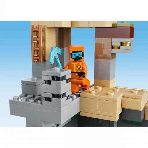 Lego Minecraft Zombi Zindanı 21587 (284 Parça)
